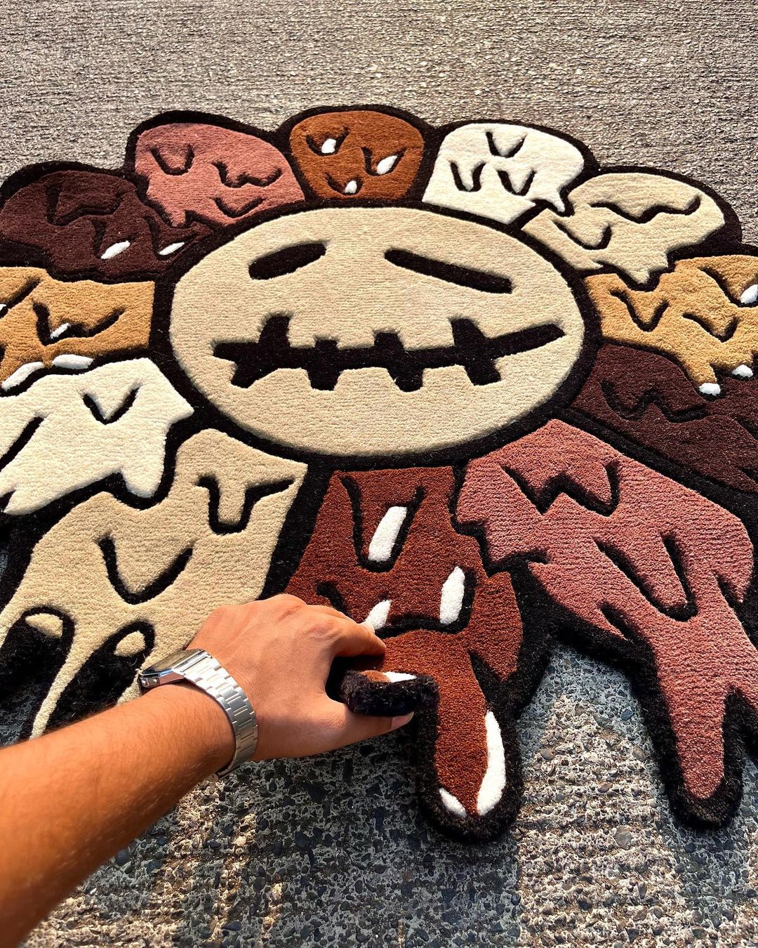 Melting Brown Murakami Rainbow Flower Rug