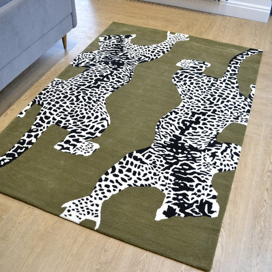Leopard Climbing Handmade Rug