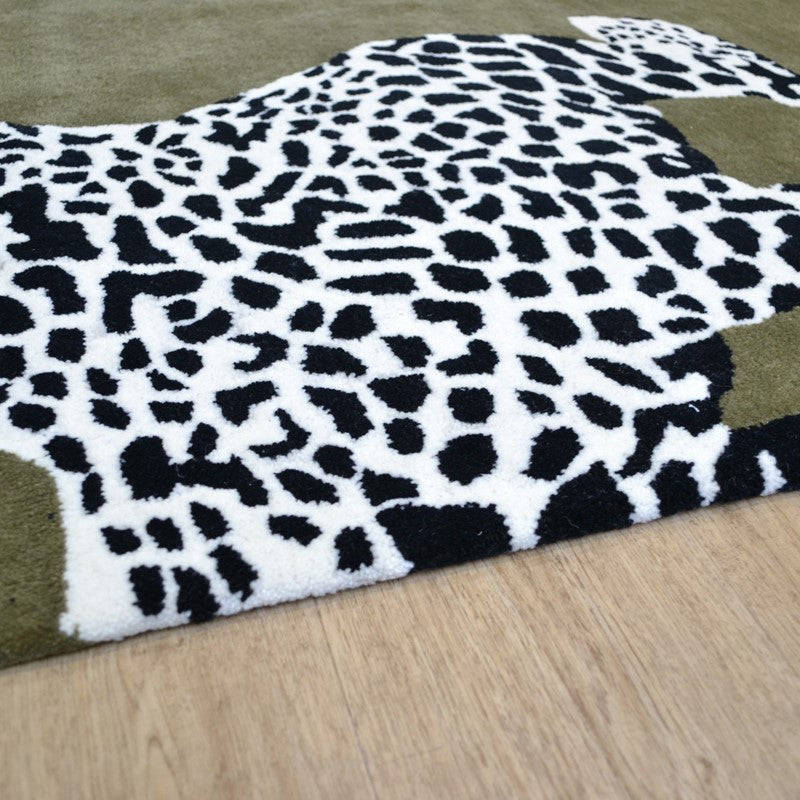 Leopard Climbing Handmade Rug